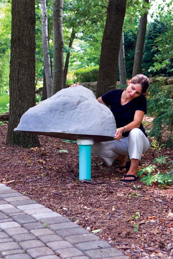 DekoRRA Model 101 Fieldstone Gray Mock Rock